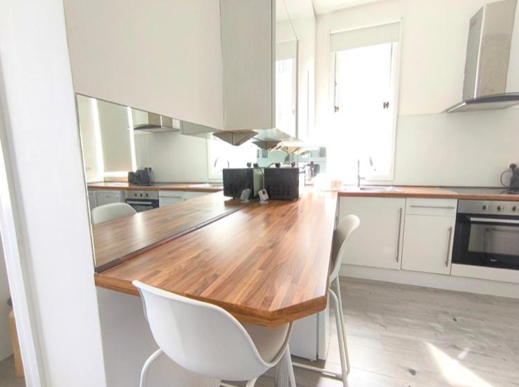 Bright Chiswick Apartment - Great Location Лондон Екстер'єр фото